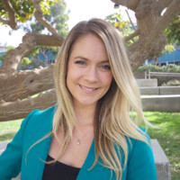 Stephanie Hinze