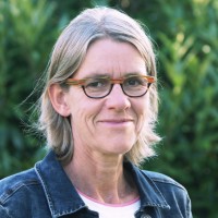 Simone Van Der Veen