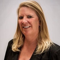 Sandra Russell