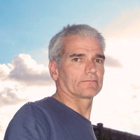 Damian Smith