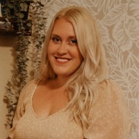 Ashley Uhl