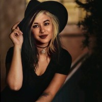 Ellie Oster