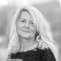 Susan Larsen