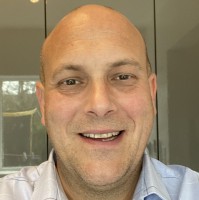 Robert Lyons