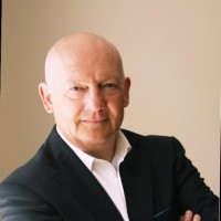 Stefan Lau