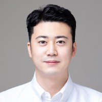 Aaron Lee