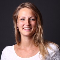 Lisa Bakker, Provoost