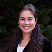 Hayley Thompson, Pmp