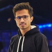 Faiz Khan