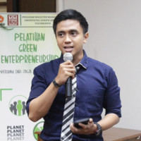 Fridolin Belnovando A. P.