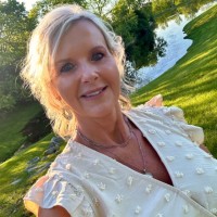 Amy Mcmillian