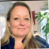 Valerie Lorentz