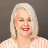 Shelley Foster
