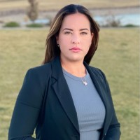 Dayana L.