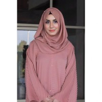 Minal Zaka