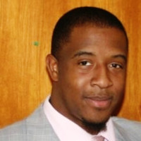 Kelvin R.