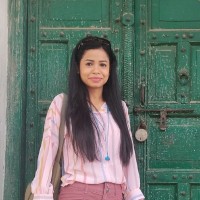 Momi Ahmed