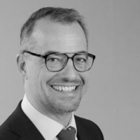 Michael R. SCHNIEPER