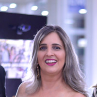 Claudia Araujo Roque Neves