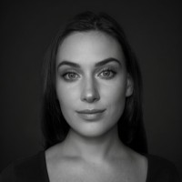 Oona Lowe