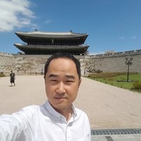 DH Lee