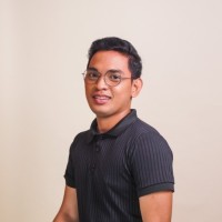 Zandro Flores