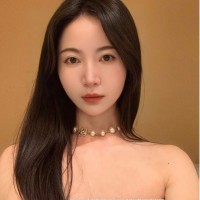 Aileen R