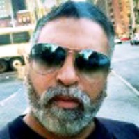 Robert J. González