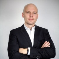 Vitaliy Muraviov