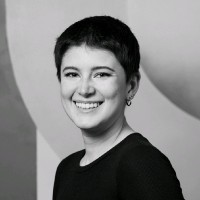 Iris G.