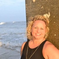 Lori Crane