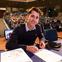 Daan Akker