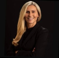 Larysa Polunin, Esq.
