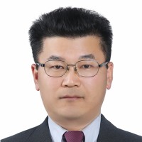 이진욱