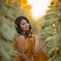Sarai Flores