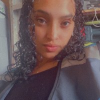 Yasmine V