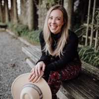 Caitlin Wood