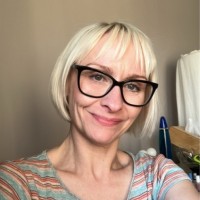 Louise Knight