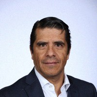 Hugo L