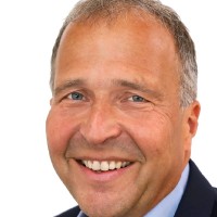 Nils L.