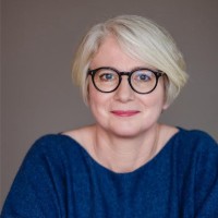 Prof. Vicky Tiegelkamp