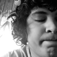 Moises Couch