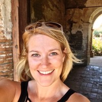 Andrea Lindstrom