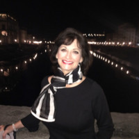 Robin Mchale, Cmp