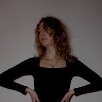 Luna Vreeburg