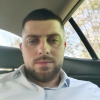 Андрей Попов