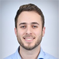 Tom Vaknin