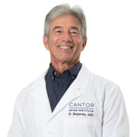 Guillermo Bajares, Md
