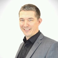 Andrew McKenzie 🌍