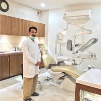 Dr H L Gupta